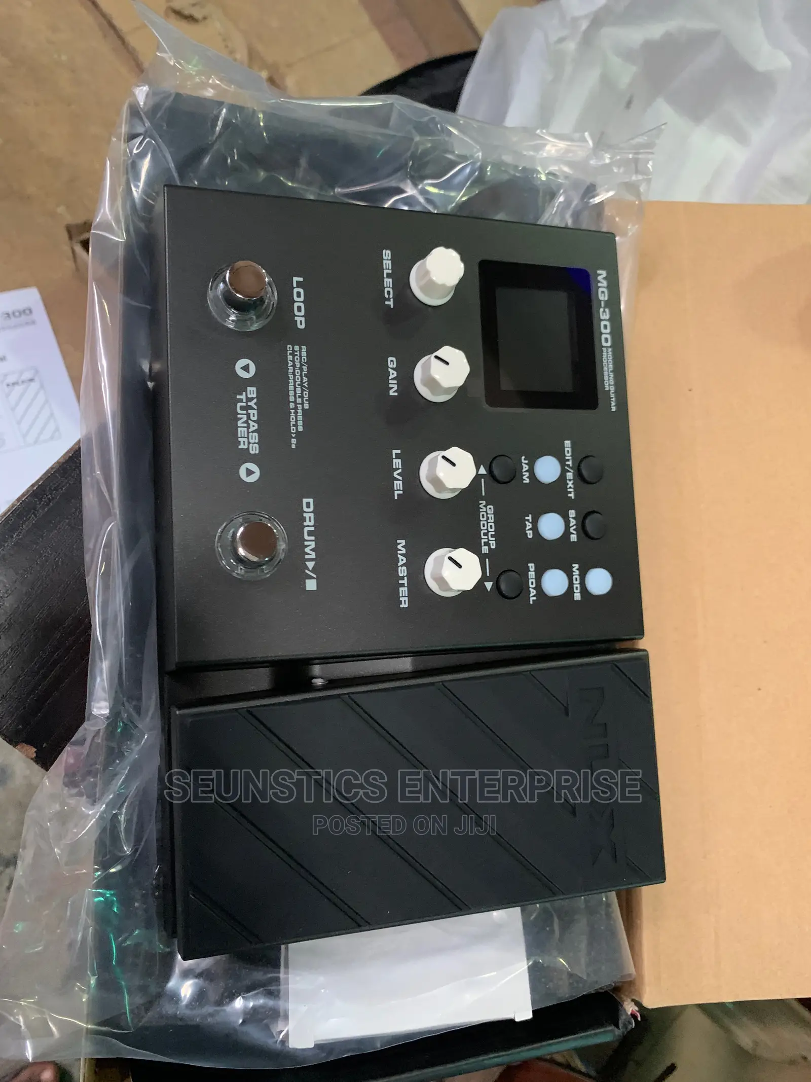 Quality Nux MG 300 Effect Pedal