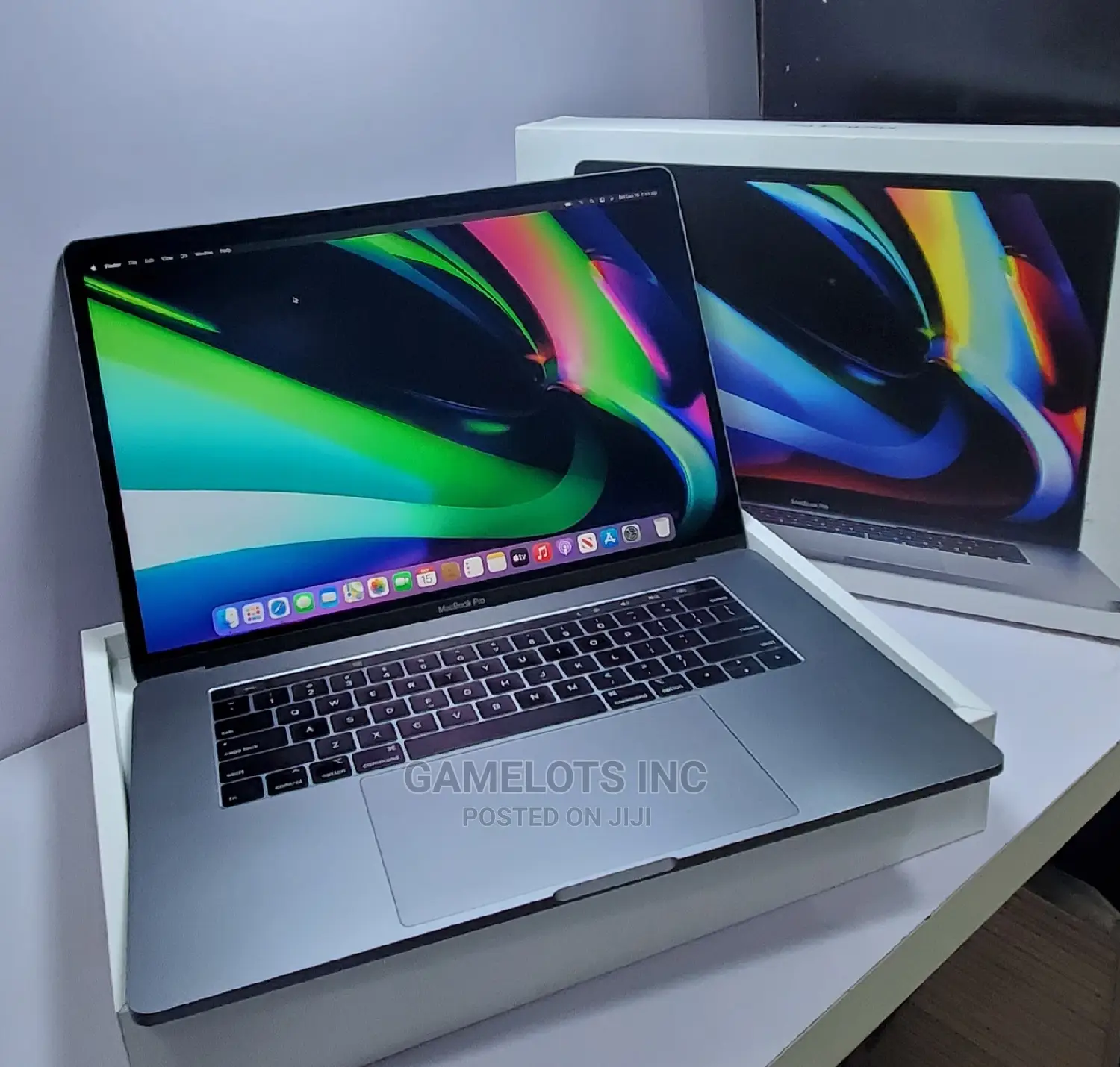 Laptop Apple MacBook Pro 2018 32GB Intel Core i9 SSD 512GB