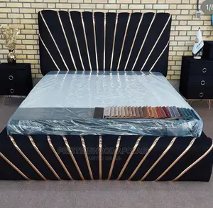 Bedframe by Pristinewood