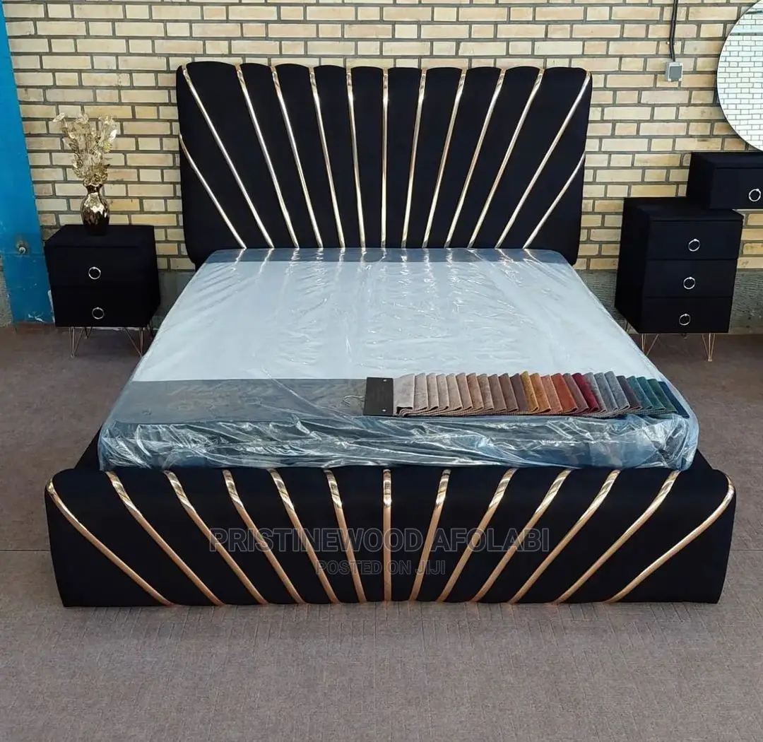 Bedframe by Pristinewood