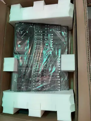 Behringer X32 Mixer.