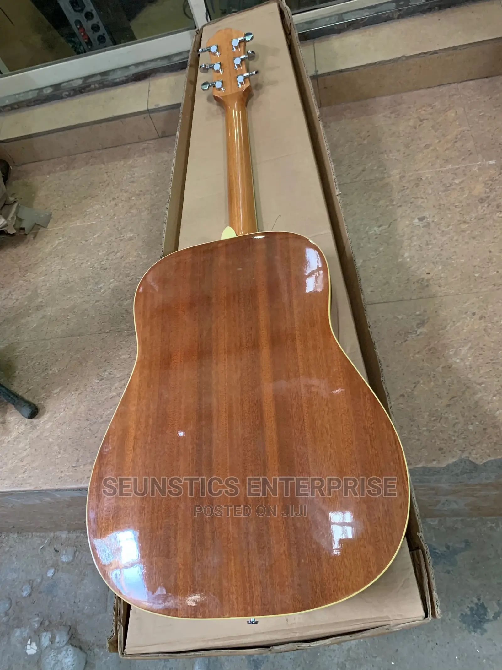 Quality Feeling Acoustic Guitar