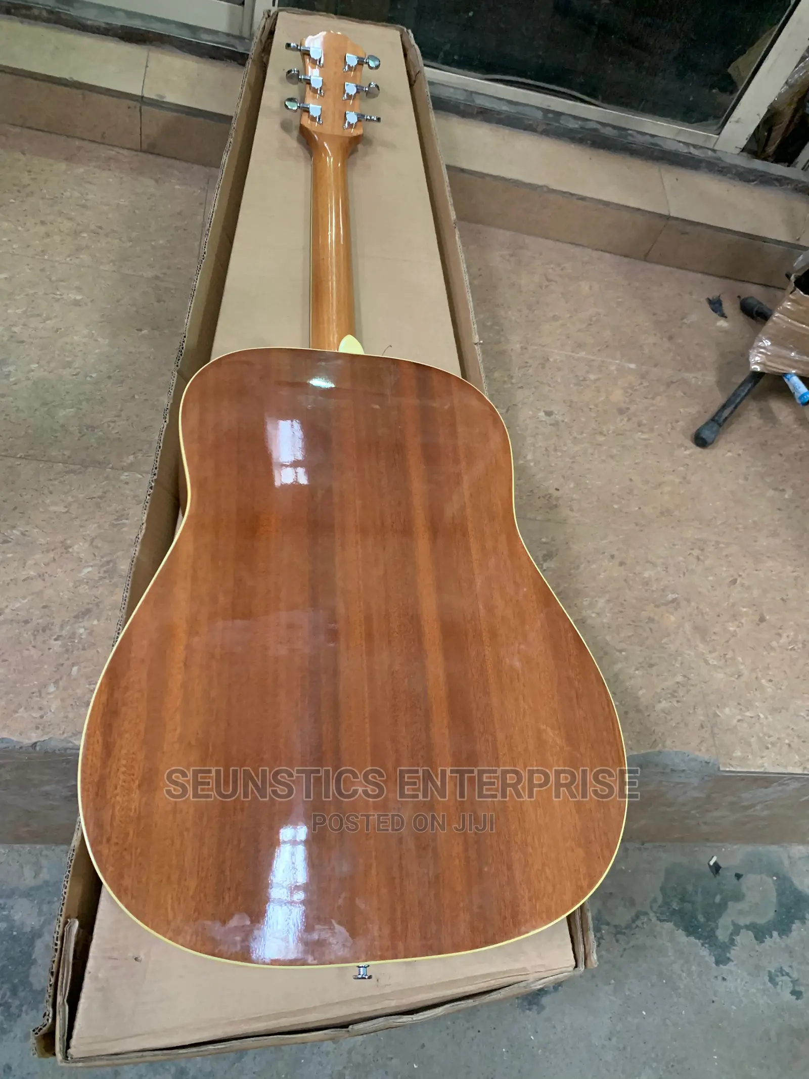 Quality Feeling Acoustic Guitar