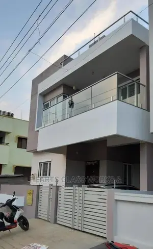 Modern Glass Balcony Rail Designs For Your Home.