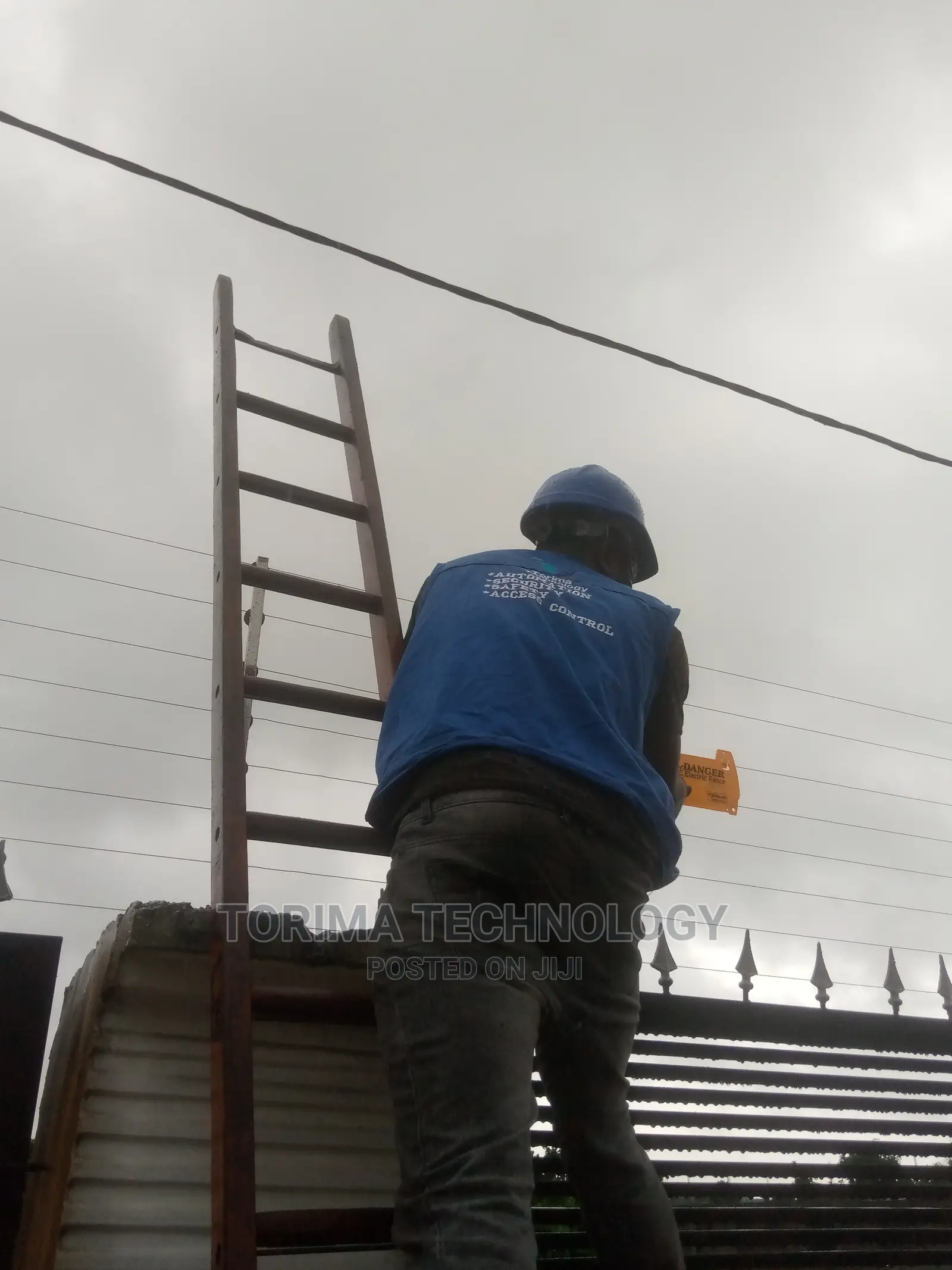 Electrified Enclosure Fence