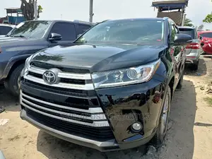 Toyota Highlander 2015 Black