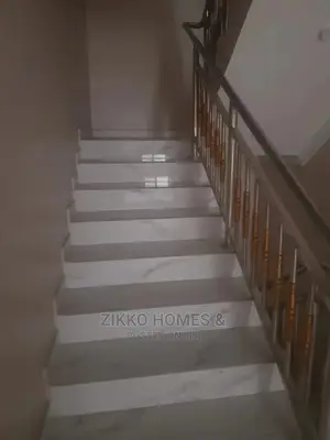 Furnished 5bdrm Block of Flats in Macpherson, Bourdillon for Sale