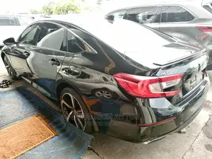 Photo - Honda Accord 2017 Black