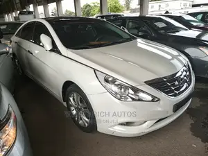Hyundai Sonata 2011 White