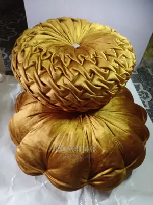 Exotic and Unique Designs Throw Pillows 003 - Gold