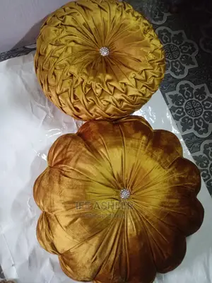 Exotic and Unique Designs Throw Pillows 003 - Gold