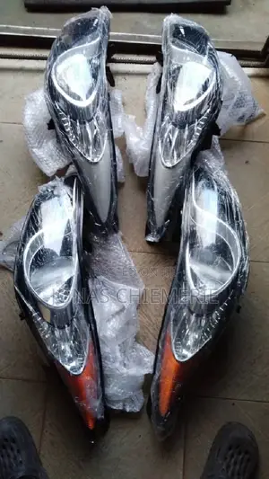 Head Light Hyundai Elentra 2012