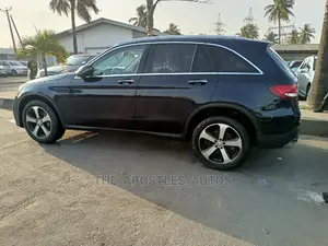 Mercedes-Benz GLC-Class 2017 Blue