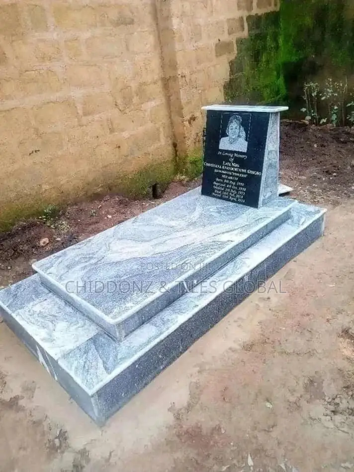 Marble Grave/Tomb