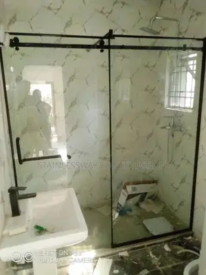 Black Beauty Shower Cubicle