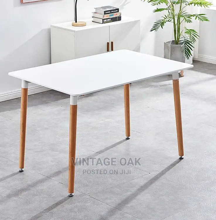 Classic Dining Table/New Modern.