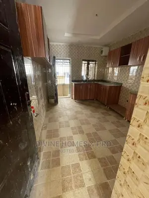 4bdrm Duplex in Life Camp for rent