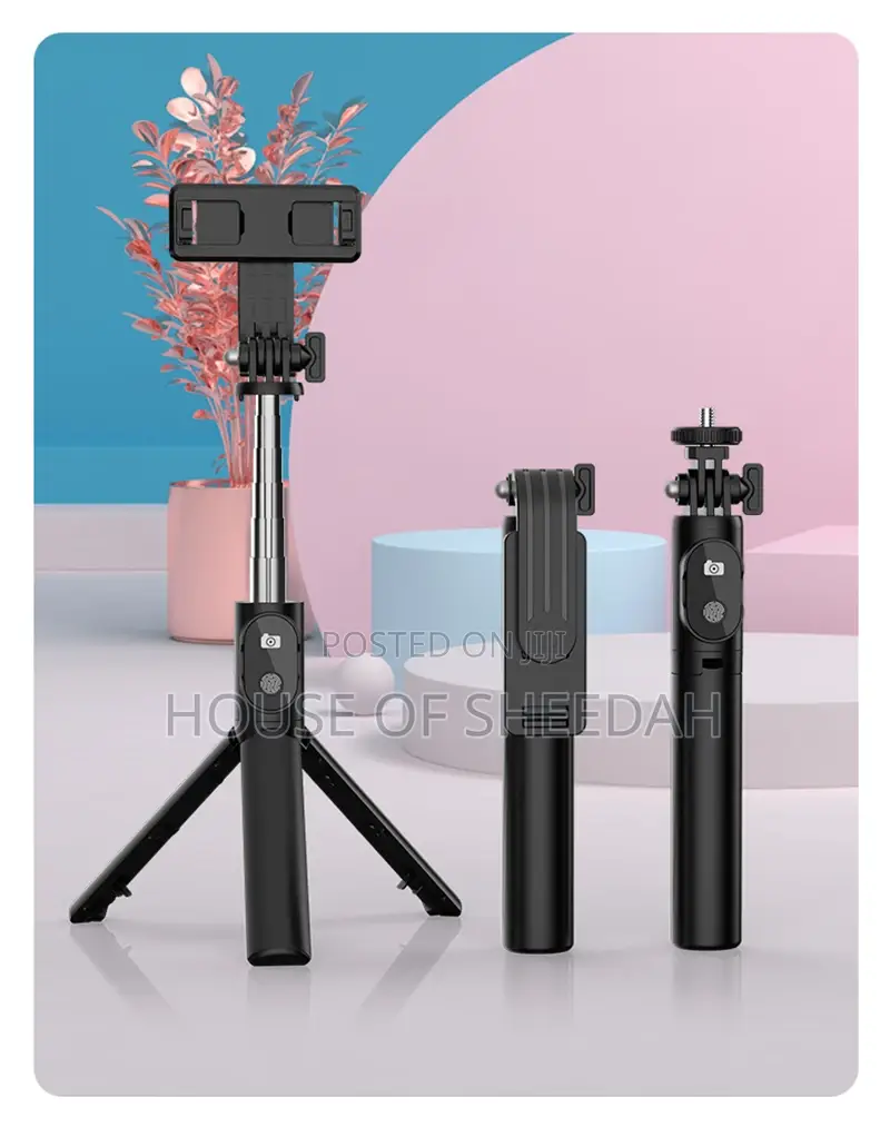 Multifunctional Wireless Bluetooth Selfie Stick With Light