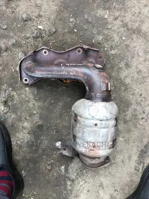 Front Catalytic Converter Toyota Highlander 08