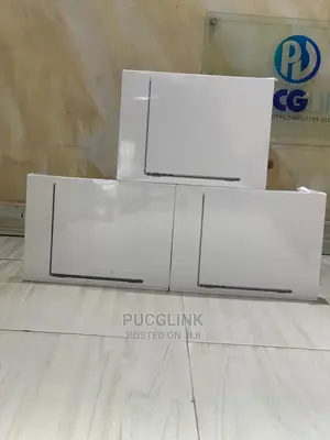 New Laptop Apple MacBook Air 2022 M2 8GB Apple M2 SSD 256GB