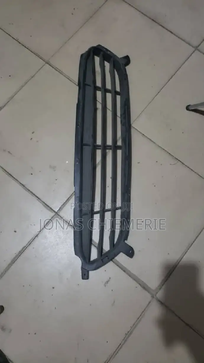 Bumper Grille Hyundai Accent 2012