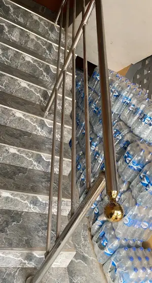 Modern Stainless Rail for Your Stairs.
