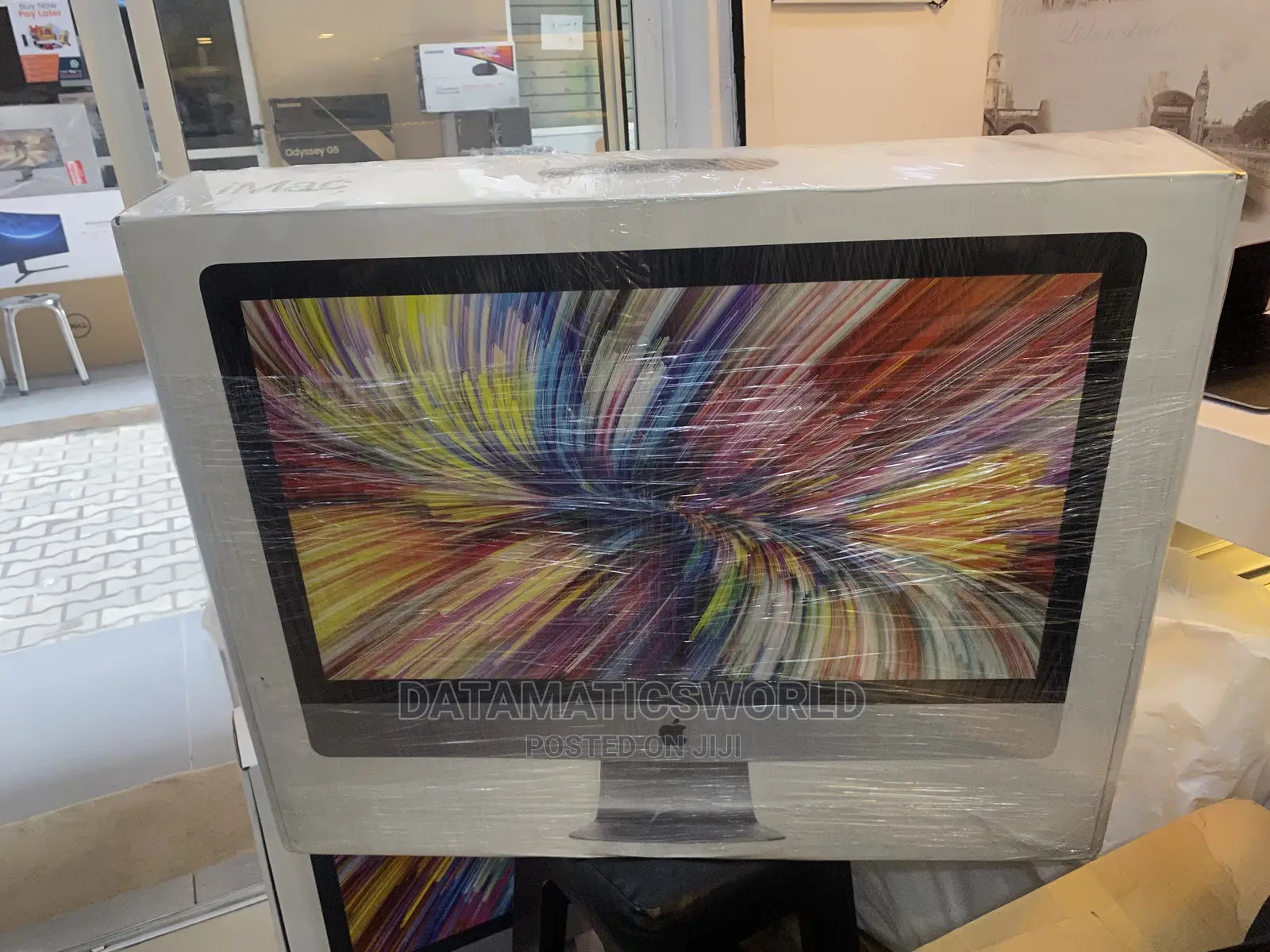 New Desktop Computer Apple iMac 8GB Intel Core I3 SSD 256GB