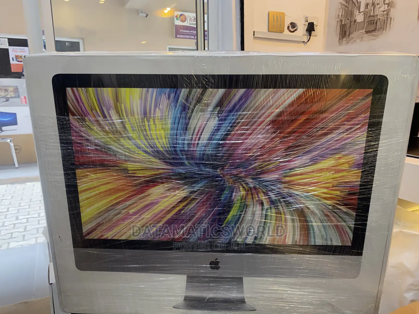 New Desktop Computer Apple iMac 8GB Intel Core I3 SSD 256GB