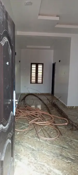 2bdrm Block of Flats in L.T.B Light 🕯️, Oshimili North for rent