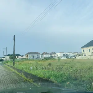 900sqm Dry Land in a Highbrow Estate Along Monastry 80m
