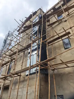 Frameless Corner Shape Curtain Wall