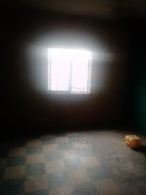 1bdrm Room Parlour in Alimosho for Rent