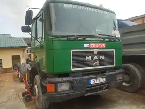 10 Tyres Man Diesel Cap and Chassis