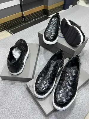 High Quality GENIO Slip-On Available in Store