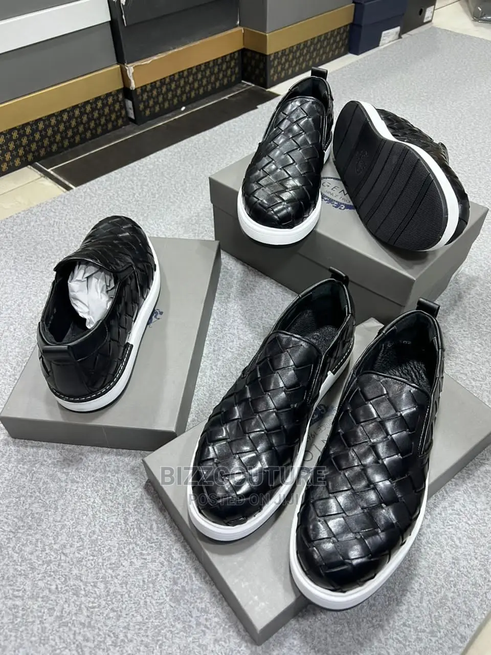 High Quality GENIO Slip-On Available in Store
