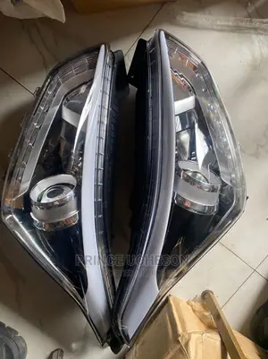 Hyundai Creta 2016 Set of Headlamp