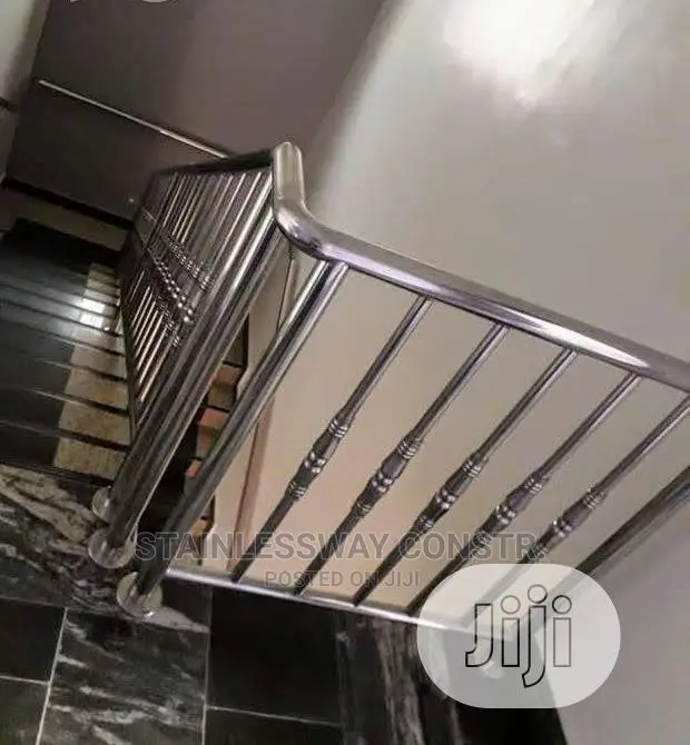 Stainless Railing Designed Pipe at Gudu