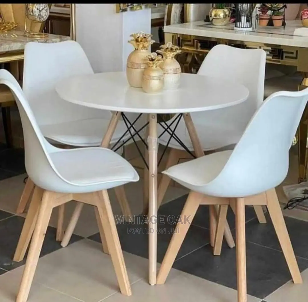 Exquisite.New Modern Dining Table With 4chairs.
