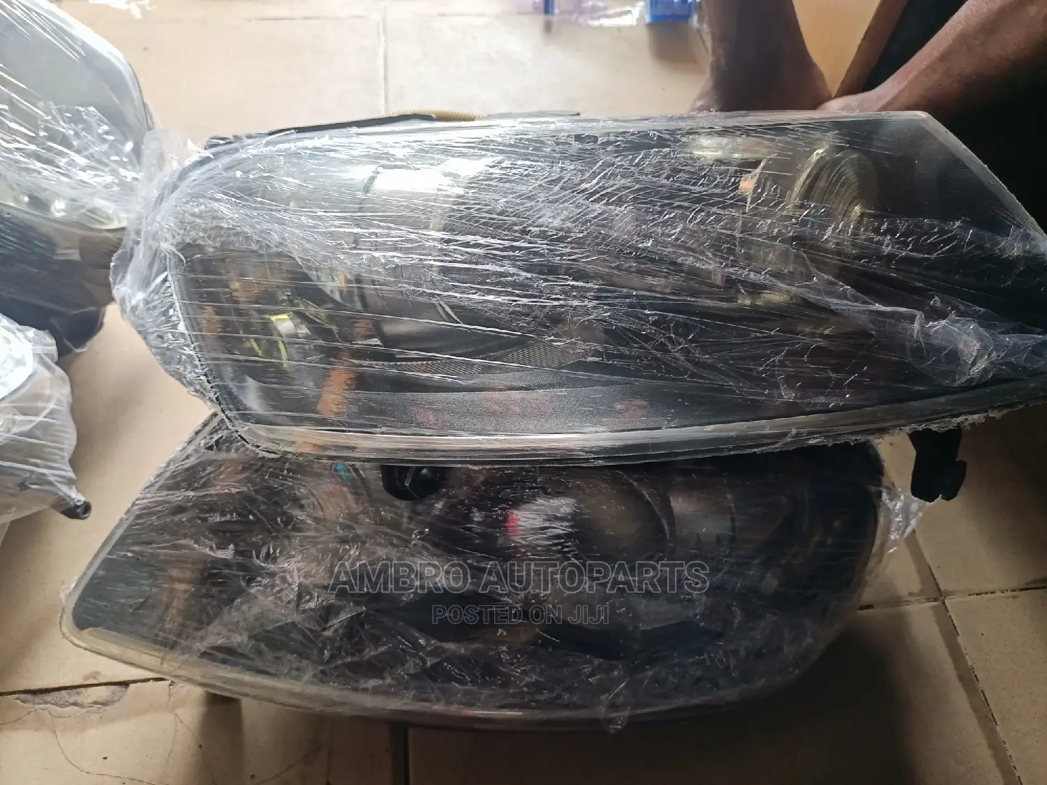 Complete Head Lamp Toureg 2006 Model