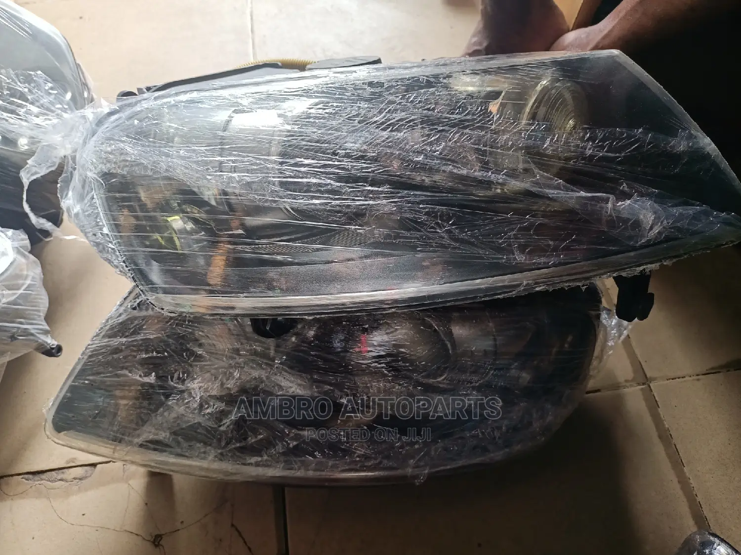 Complete Head Lamp Toureg 2006 Model