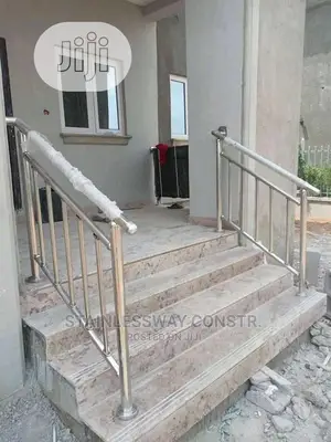 Photo - Stainless Railing Entrance Design