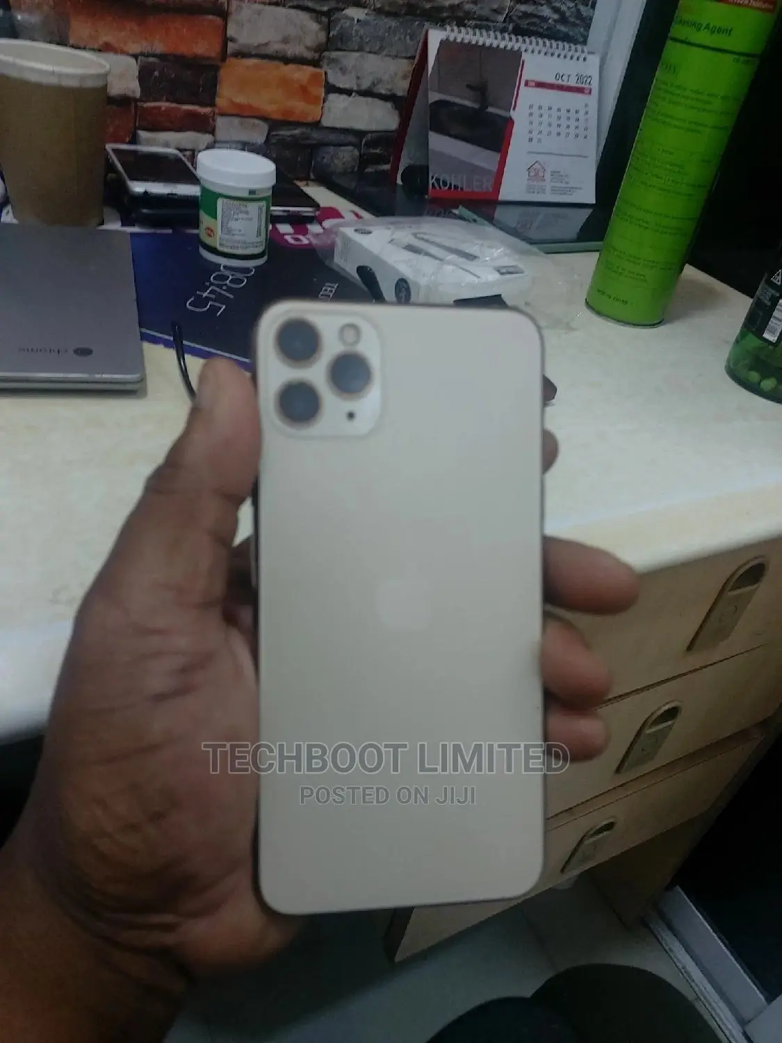 Apple iPhone 11 Pro Max 64 GB Gold