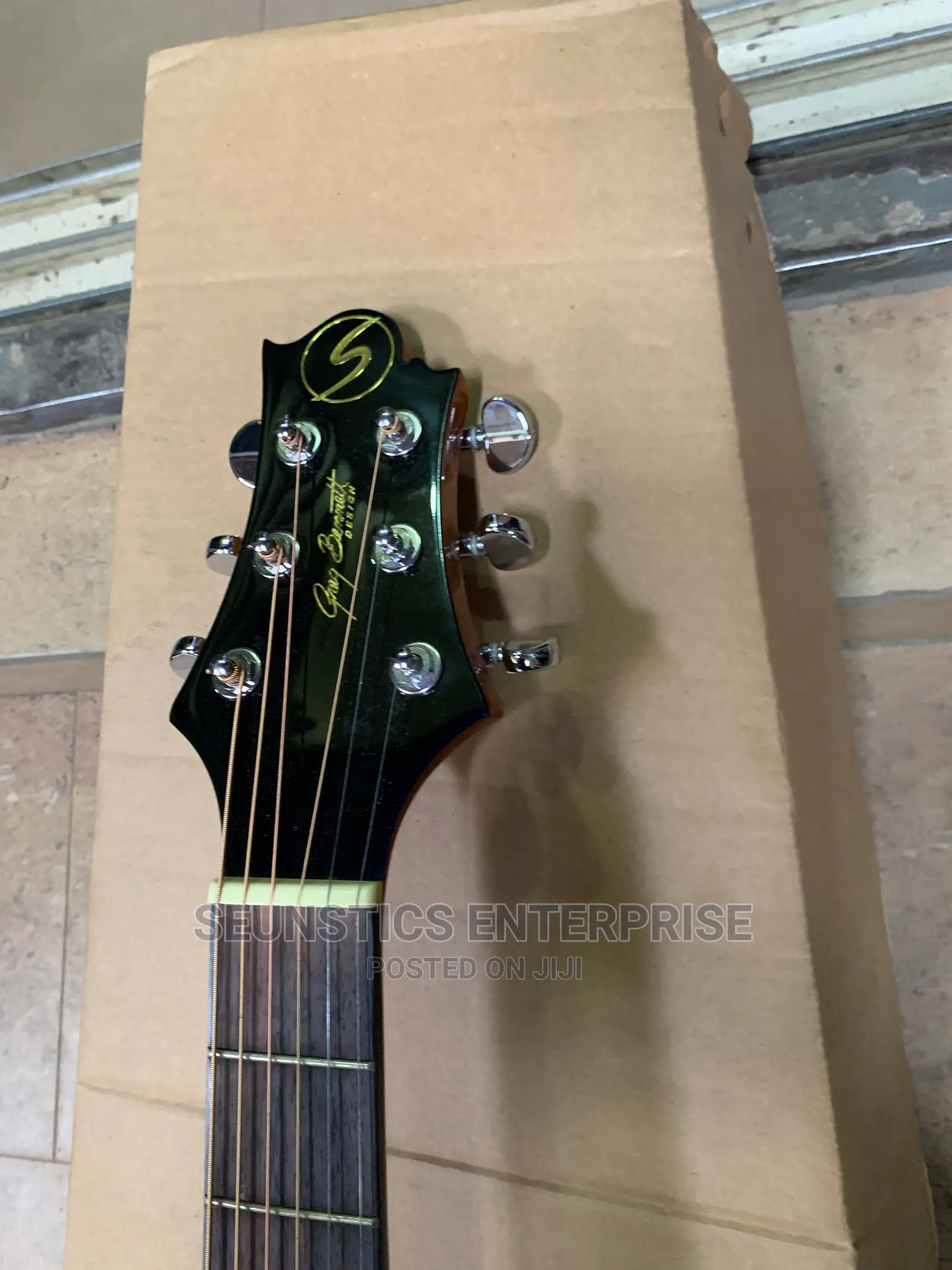 Quality Samick Greg Brennette Design Acoustic Guitar
