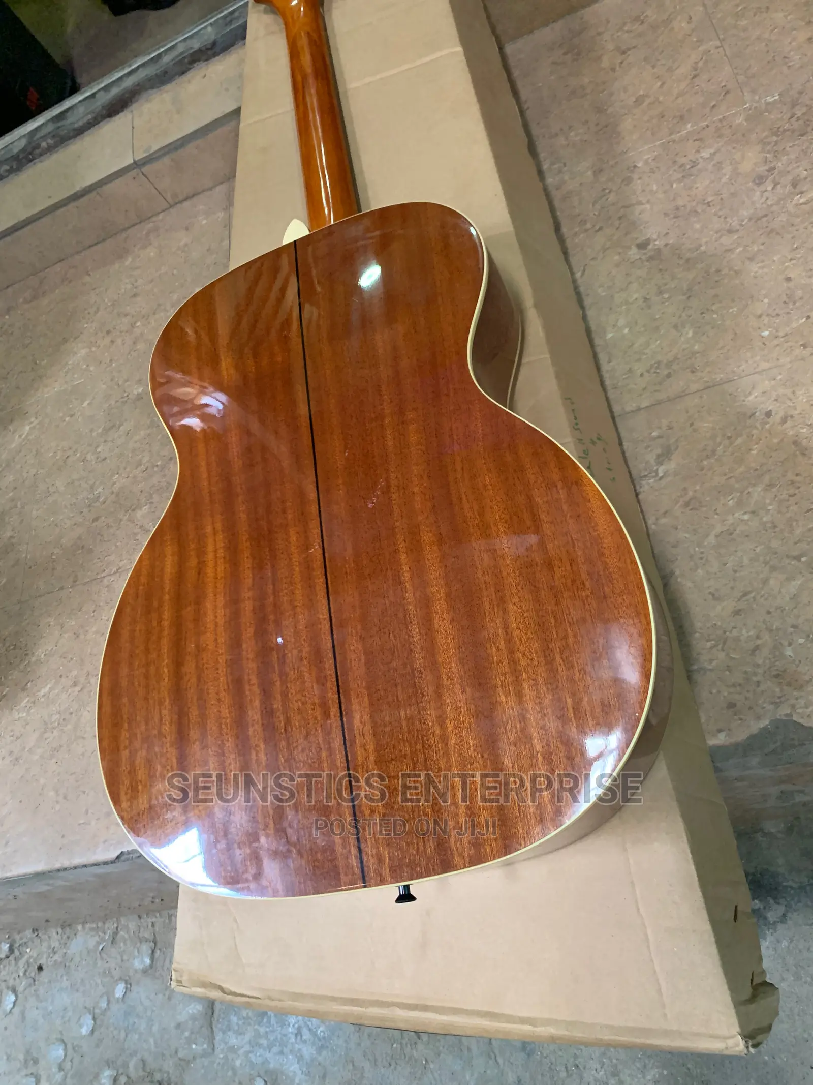 Quality Samick Greg Brennette Design Acoustic Guitar