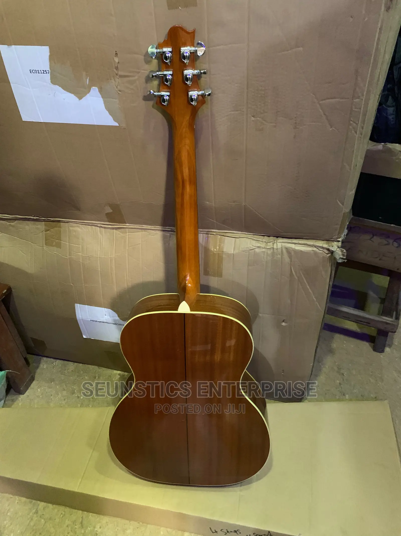 Quality Samick Greg Brennette Design Acoustic Guitar