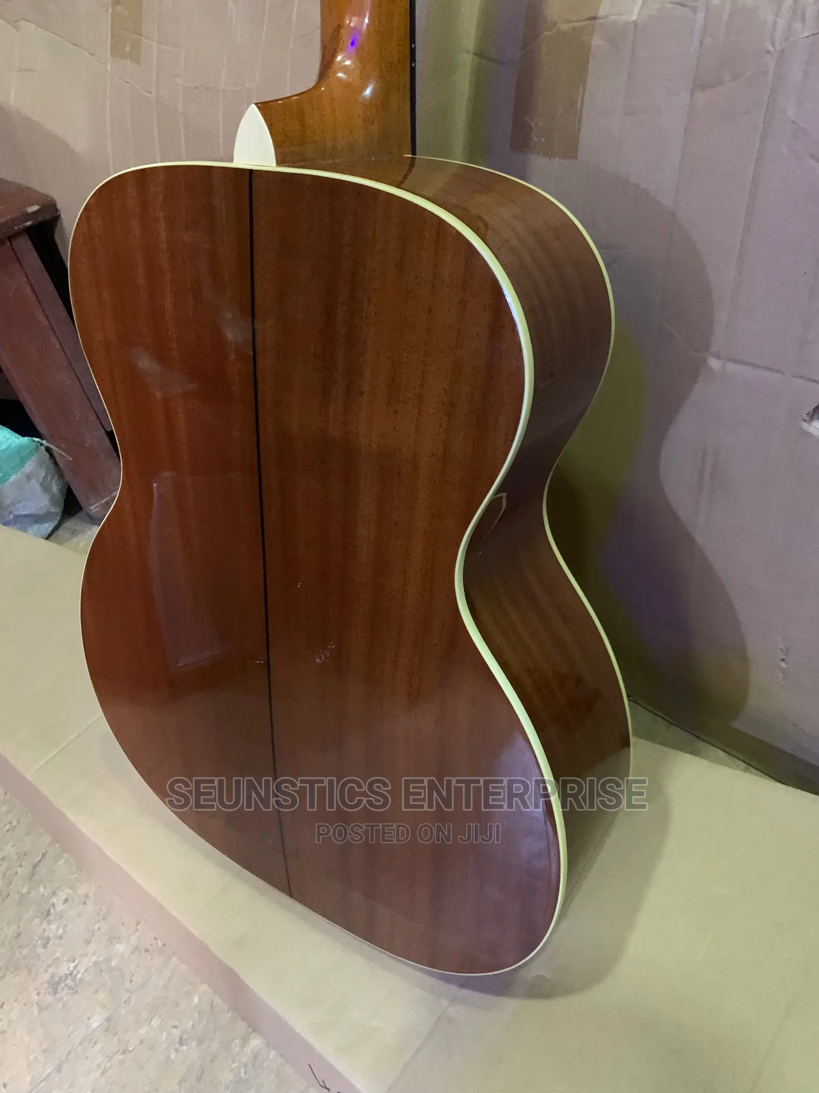 Quality Samick Greg Brennette Design Acoustic Guitar