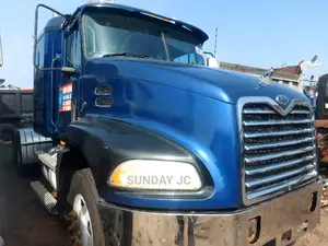 New Arrival Double Cabin Vision Mack Ten Tyres Head Truck