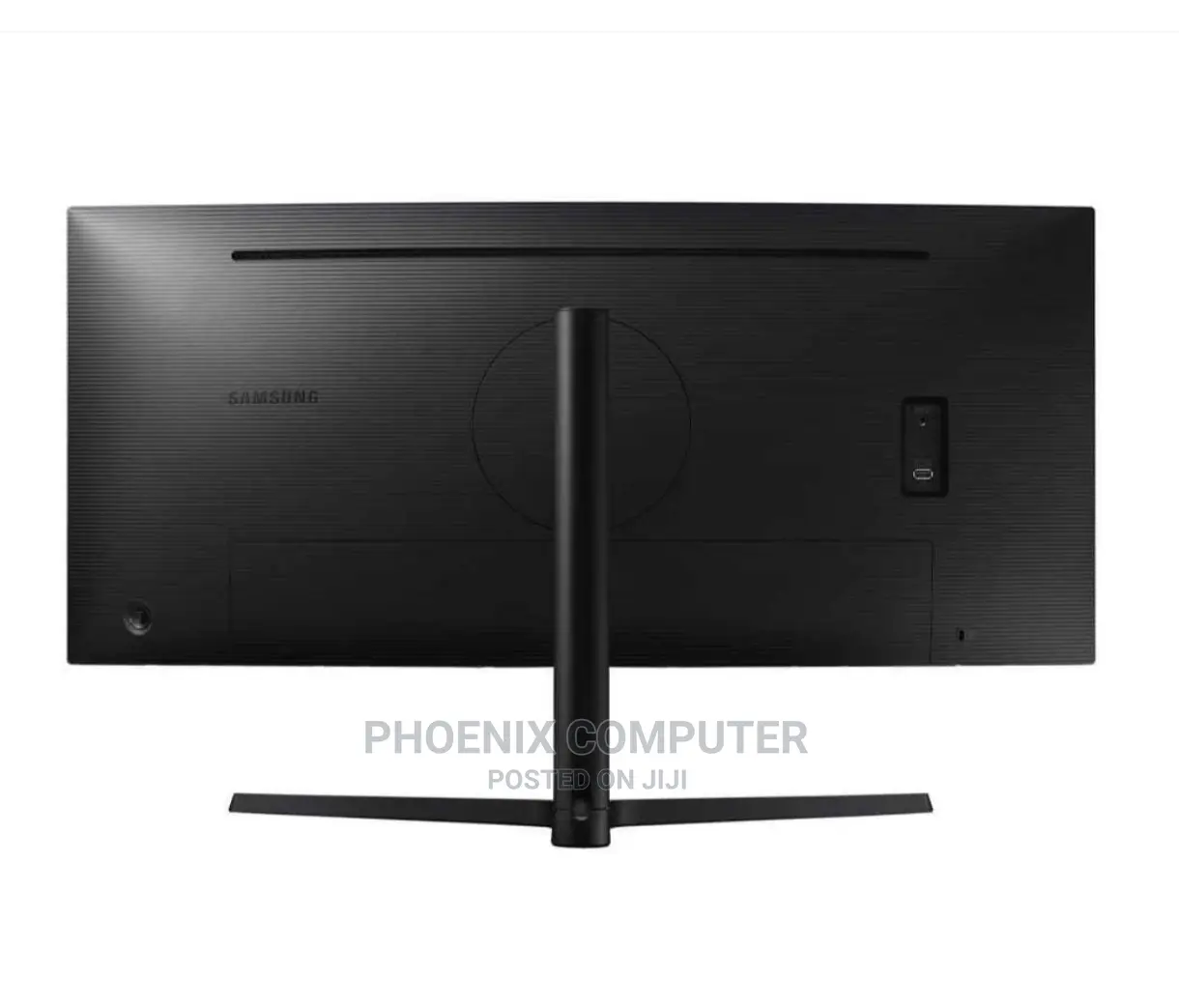 34" Samsung Curved Monitor Ideal for Multi-Taskers.