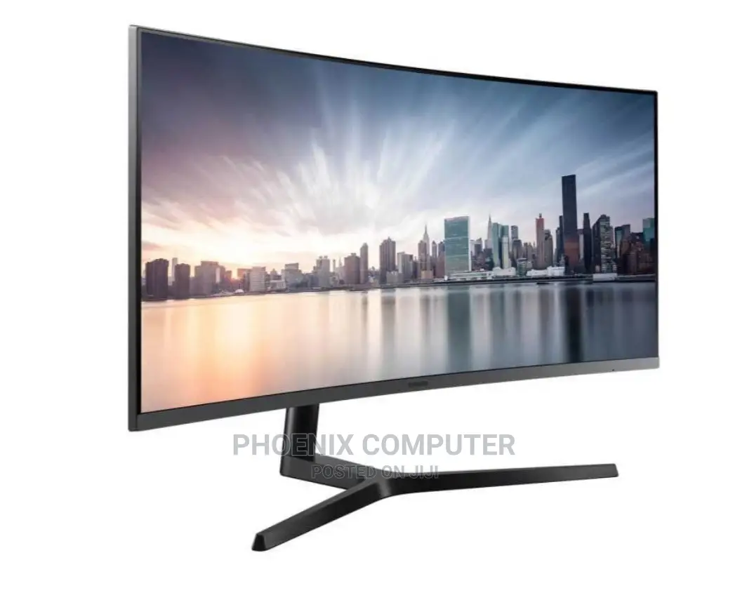 34" Samsung Curved Monitor Ideal for Multi-Taskers.