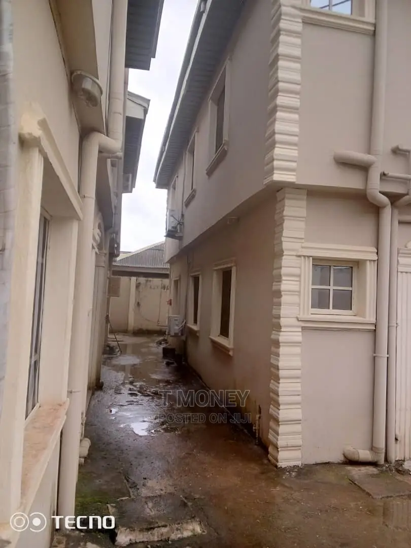 Furnished 3bdrm Apartment in Abiola Farm Estate, Ipaja for Sale
